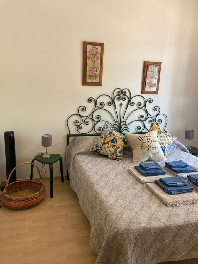 Casa Vacanza Brezza Di Maestrale Salerno Exterior foto