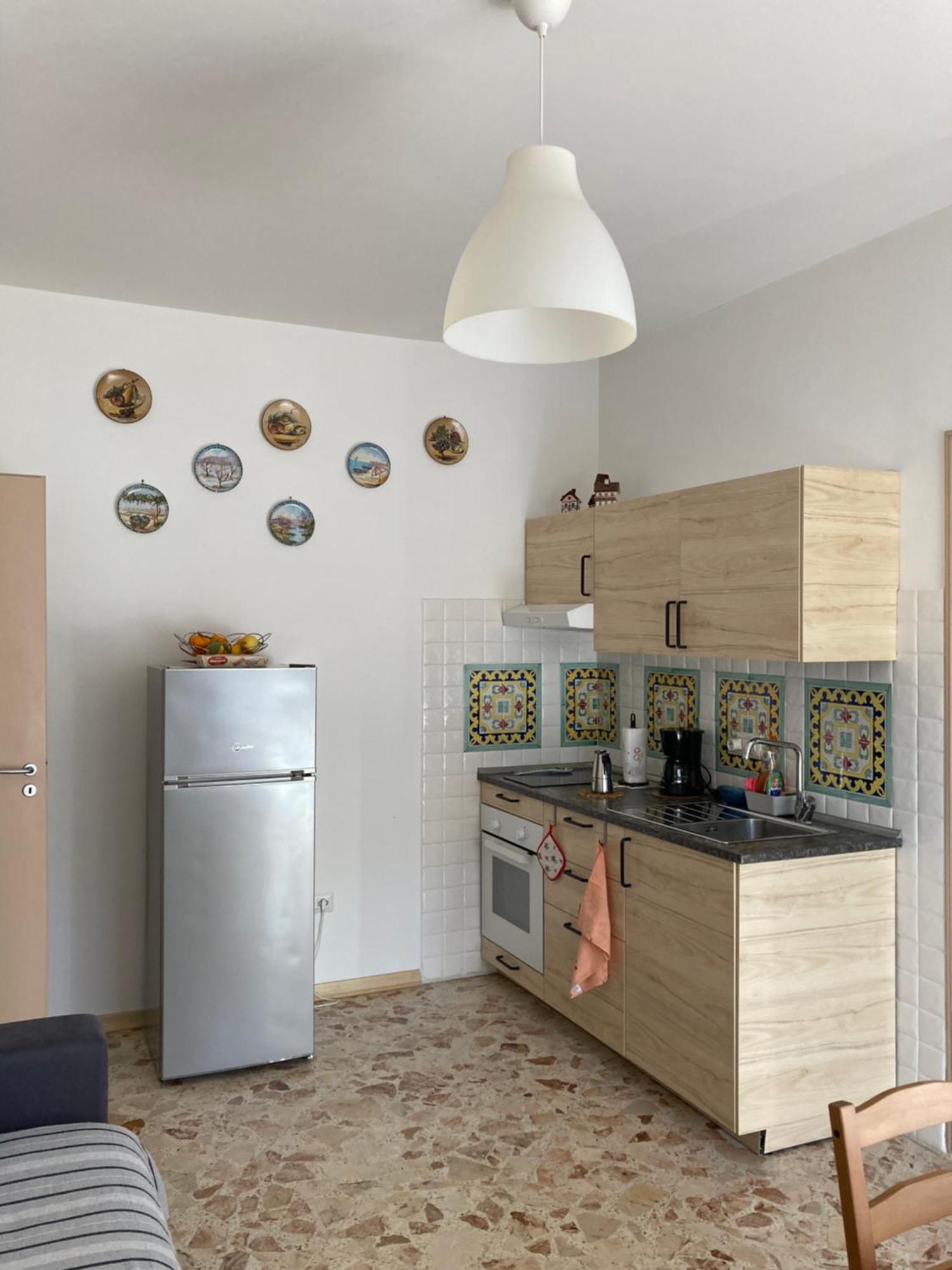 Casa Vacanza Brezza Di Maestrale Salerno Exterior foto